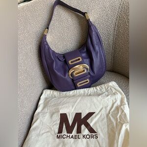Michael Kors Morgen Purple Leather Hobo Bag Goldtone Hardware Buckle‎